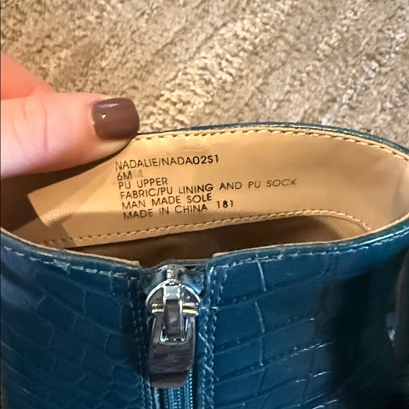 Steve Madden Nadalie Booties - Picture 3 of 6